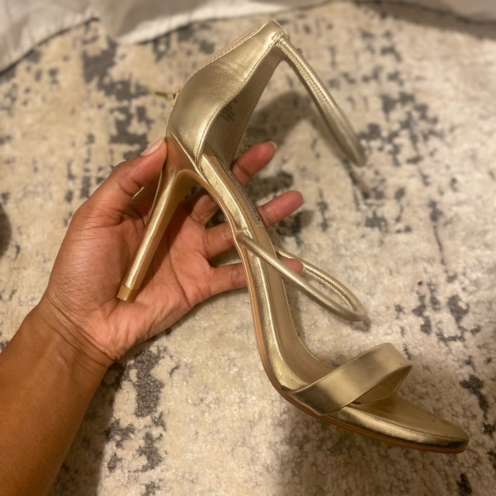 Steve’s madden gold heel